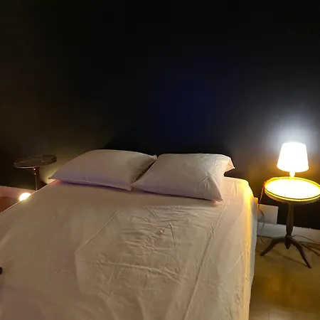 De Laura Appartamento *